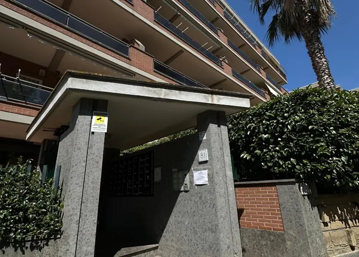 Apartment La Terrazza Sul Parco ,8 Guests, 3 Bedrooms, Huge Terrace & Free Parking